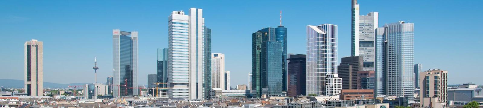 Frankfurt sie erotik ihn sucht The Hunger